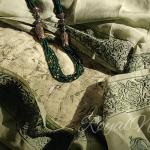 Pure linen suit with machine embroidery