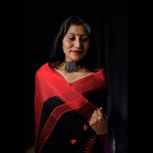 Red and Black Contrast Pure Linen Saree